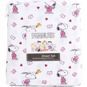 New Peanuts Snoopy Tracking Suit Valentine Sheet Set - Full